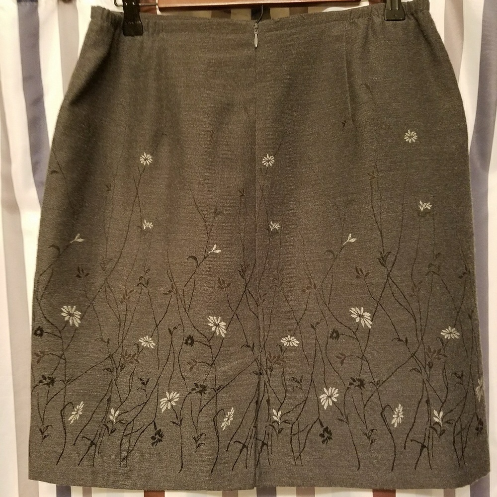 Urban Works skirt size 12p